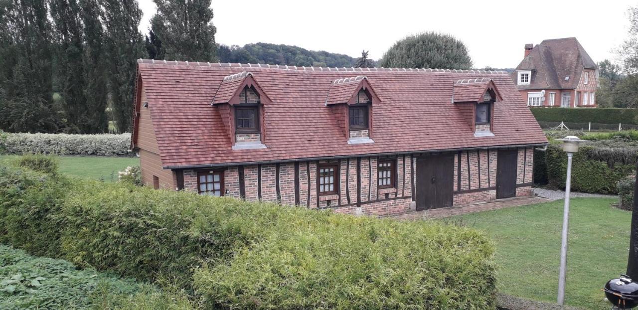 Le Petit Gite De La Varenne Saint-Hellier Kültér fotó